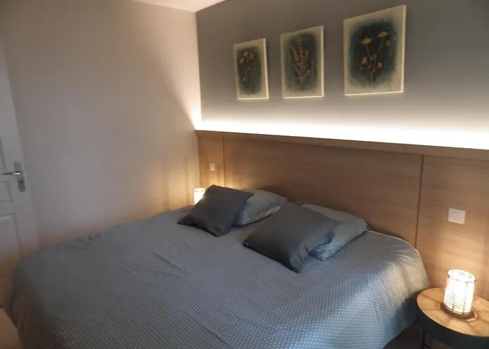 Face A La Mer, Luxueux Appartement Sur La Prestigieuse Et Mythique Croisette Cannes