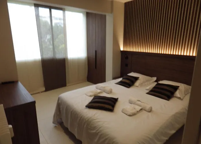 Apartment Face A La Mer, Luxueux Appartement Sur La Prestigieuse Et Mythique Croisette