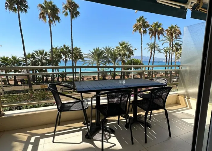 Face A La Mer, Luxueux Appartement Sur La Prestigieuse Et Mythique Croisette *