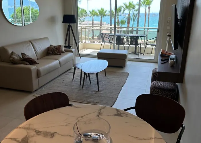 Face A La Mer, Luxueux Appartement Sur La Prestigieuse Et Mythique Croisette Apartment Cannes
